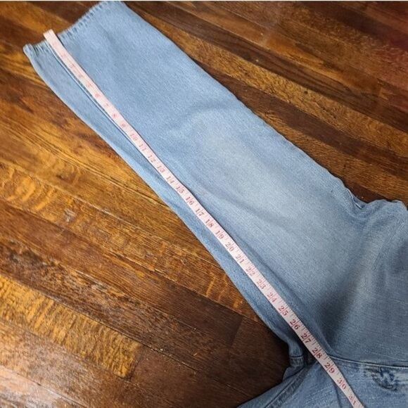 Vintage 90s High Rise Light Wash Straight Leg Jeans Unisex - Picture 9 of 13